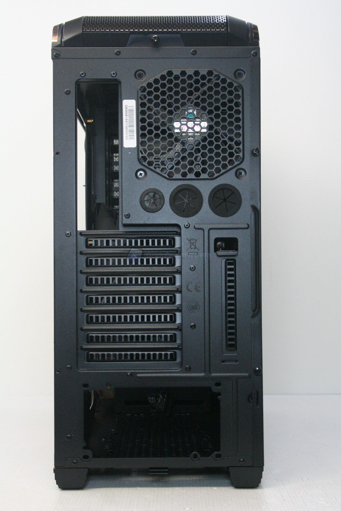 00028 CM690 III