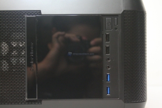 00025 CM690 III