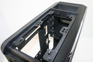 00047 CM690 III