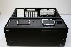 thumb 00054 SILVERSTONE GD08 HTPC XTREMEHARDWARE.COM