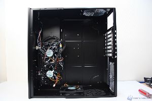 thumb 00059 SILVERSTONE GD08 HTPC XTREMEHARDWARE.COM